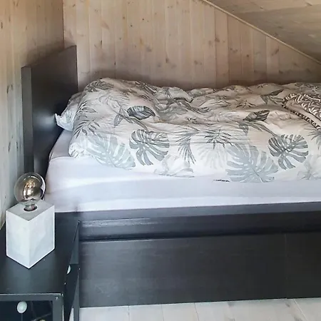 Cozy Family In Uniquely Situated Hiking Area Feriehus *
